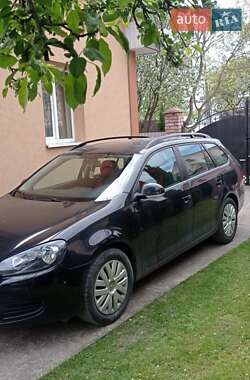 Універсал Volkswagen Golf 2012 в 