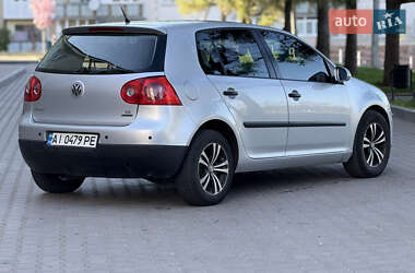 Хэтчбек Volkswagen Golf 2006 в 