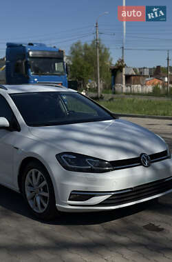 Універсал Volkswagen Golf 2018 в 