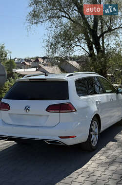 Універсал Volkswagen Golf 2018 в 