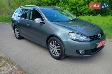 Універсал Volkswagen Golf 2012 в Чернігові
