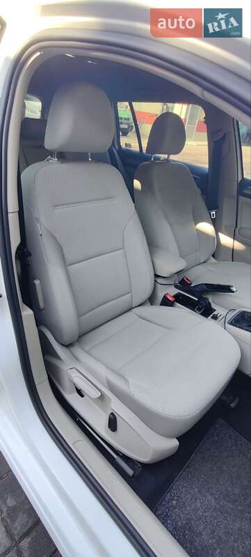 Універсал Volkswagen Golf 2015 в Києві