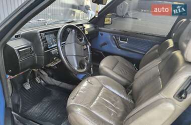Хетчбек Volkswagen Golf 1988 в 