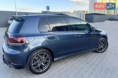 Хэтчбек Volkswagen Golf 2013 в 