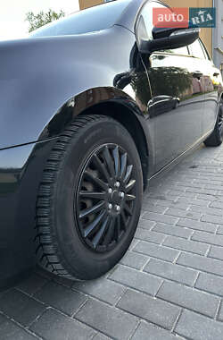 Хэтчбек Volkswagen Golf 2009 в 
