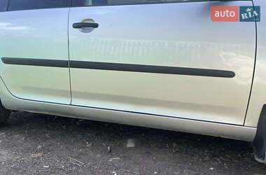 Хетчбек Volkswagen Golf 2008 в 