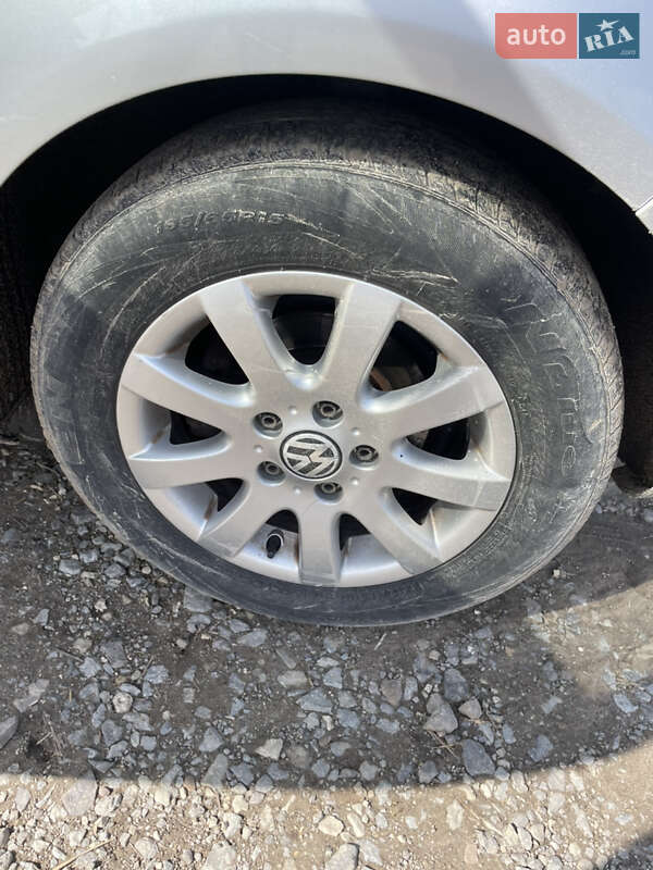 Хетчбек Volkswagen Golf 2008 в Івано-Франківську