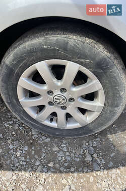 Хетчбек Volkswagen Golf 2008 в 