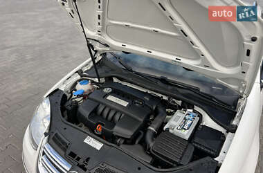 Универсал Volkswagen Golf 2009 в 
