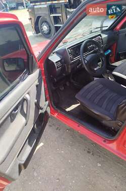 Хэтчбек Volkswagen Golf 1986 в 