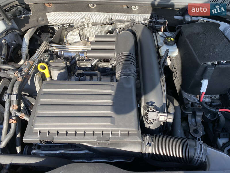Хэтчбек Volkswagen Golf 2013 в Мукачево