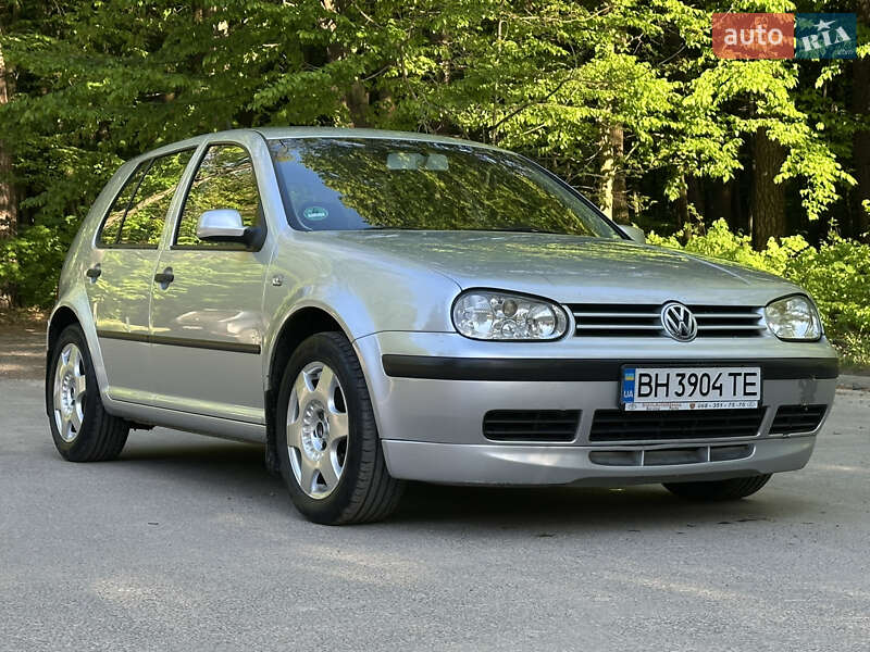 Volkswagen Golf 2001