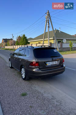 Універсал Volkswagen Golf 2011 в 