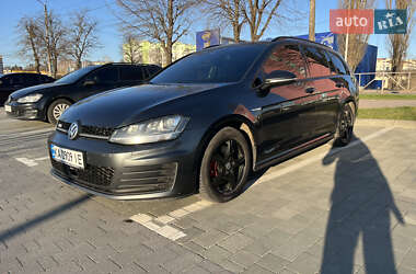 Универсал Volkswagen Golf 2015 в 