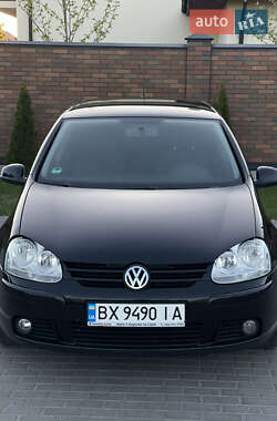 Хэтчбек Volkswagen Golf 2008 в 