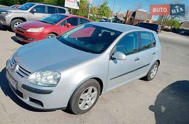 Хэтчбек Volkswagen Golf 2006 в Кривом Роге