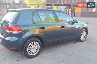 Хетчбек Volkswagen Golf 2010 в 