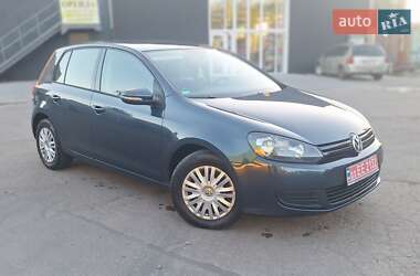 Хетчбек Volkswagen Golf 2010 в 