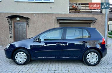 Хэтчбек Volkswagen Golf 2007 в 