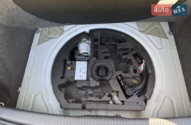 Хэтчбек Volkswagen Golf 2010 в 
