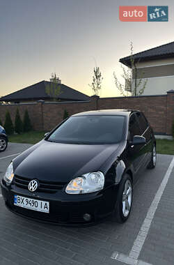 Хэтчбек Volkswagen Golf 2008 в Виннице