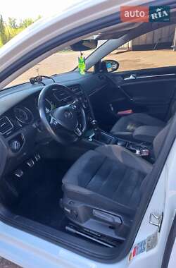 Универсал Volkswagen Golf 2017 в 