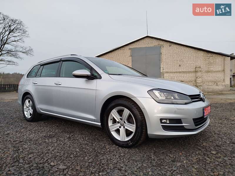 Універсал Volkswagen Golf 2014 в 