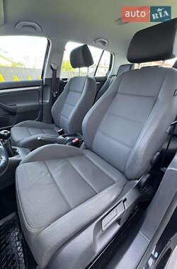 Хетчбек Volkswagen Golf 2007 в 