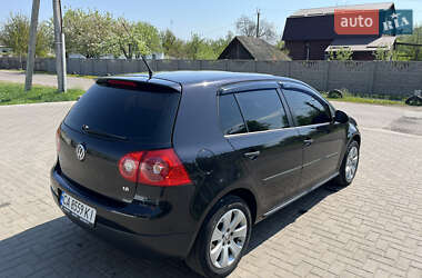 Хэтчбек Volkswagen Golf 2009 в 