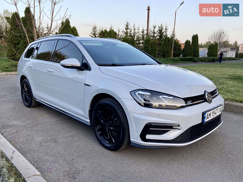 Универсал Volkswagen Golf 2017 в 