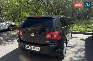 Хетчбек Volkswagen Golf 2005 в Києві