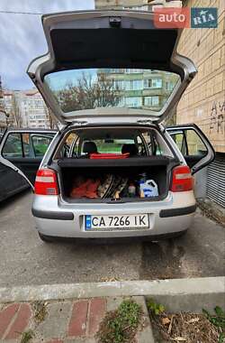 Хэтчбек Volkswagen Golf 2002 в Вышгороде