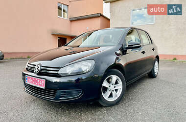 Хетчбек Volkswagen Golf 2009 в 