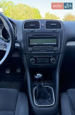 Универсал Volkswagen Golf 2010 в 