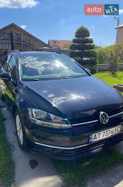 Універсал Volkswagen Golf 2017 в 