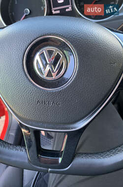 Хетчбек Volkswagen Golf 2018 в 
