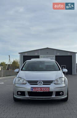 Хетчбек Volkswagen Golf 2007 в 