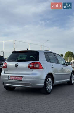 Хетчбек Volkswagen Golf 2007 в 