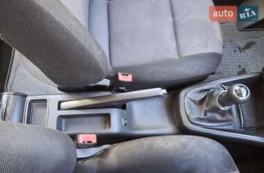 Универсал Volkswagen Golf 2001 в 