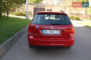 Універсал Volkswagen Golf 2009 в 