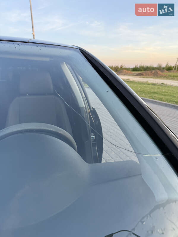 Хетчбек Volkswagen Golf 2005 в Городку