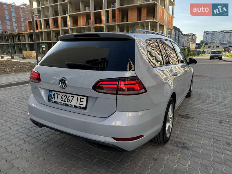 Універсал Volkswagen Golf 2018 в Івано-Франківську