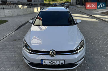 Універсал Volkswagen Golf 2018 в 