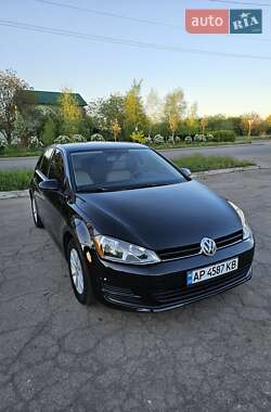 Хэтчбек Volkswagen Golf 2014 в 