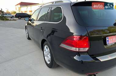 Универсал Volkswagen Golf 2010 в 