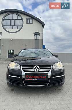Універсал Volkswagen Golf 2008 в 