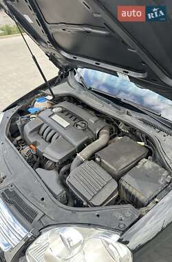 Універсал Volkswagen Golf 2008 в 