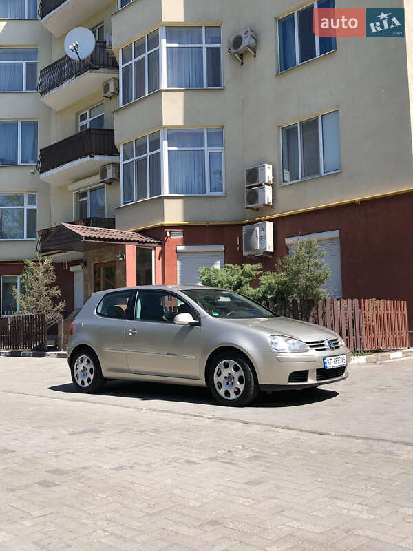 Volkswagen Golf 2005