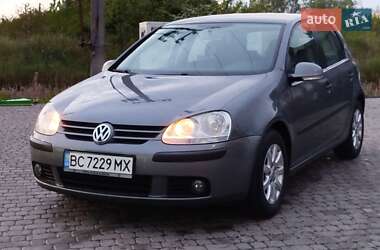 Хетчбек Volkswagen Golf 2007 в Шептицькому
