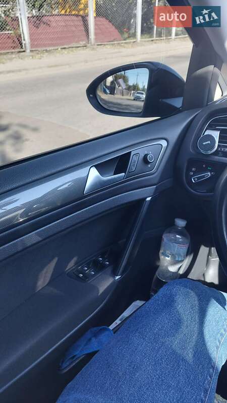 Универсал Volkswagen Golf 2018 в Житомире